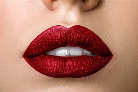 best cool toned red lipstick.